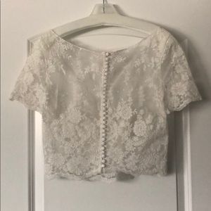 NWOT Lace Bridal Cover